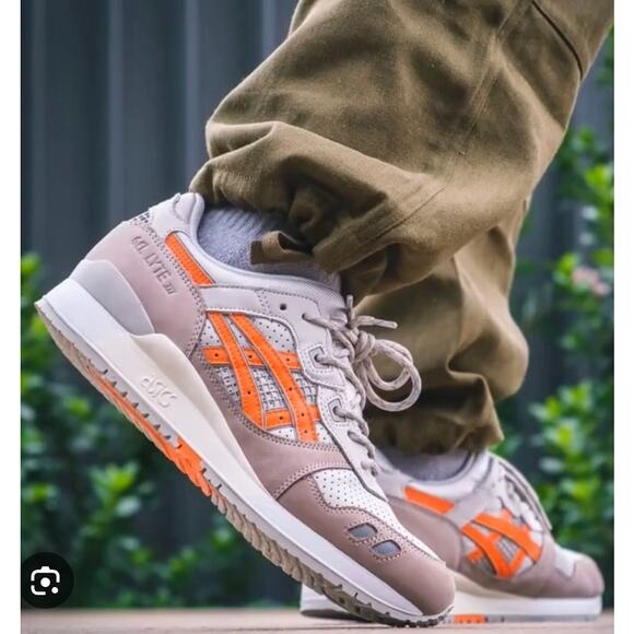 Asics Men's Grey & Neon Orange Gel Lyte III OG Lace Up Low Top Sneakers Sz 7.5 - Picture 1 of 10
